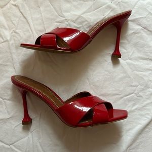 L’intervalle red high heel sandals. Size 37